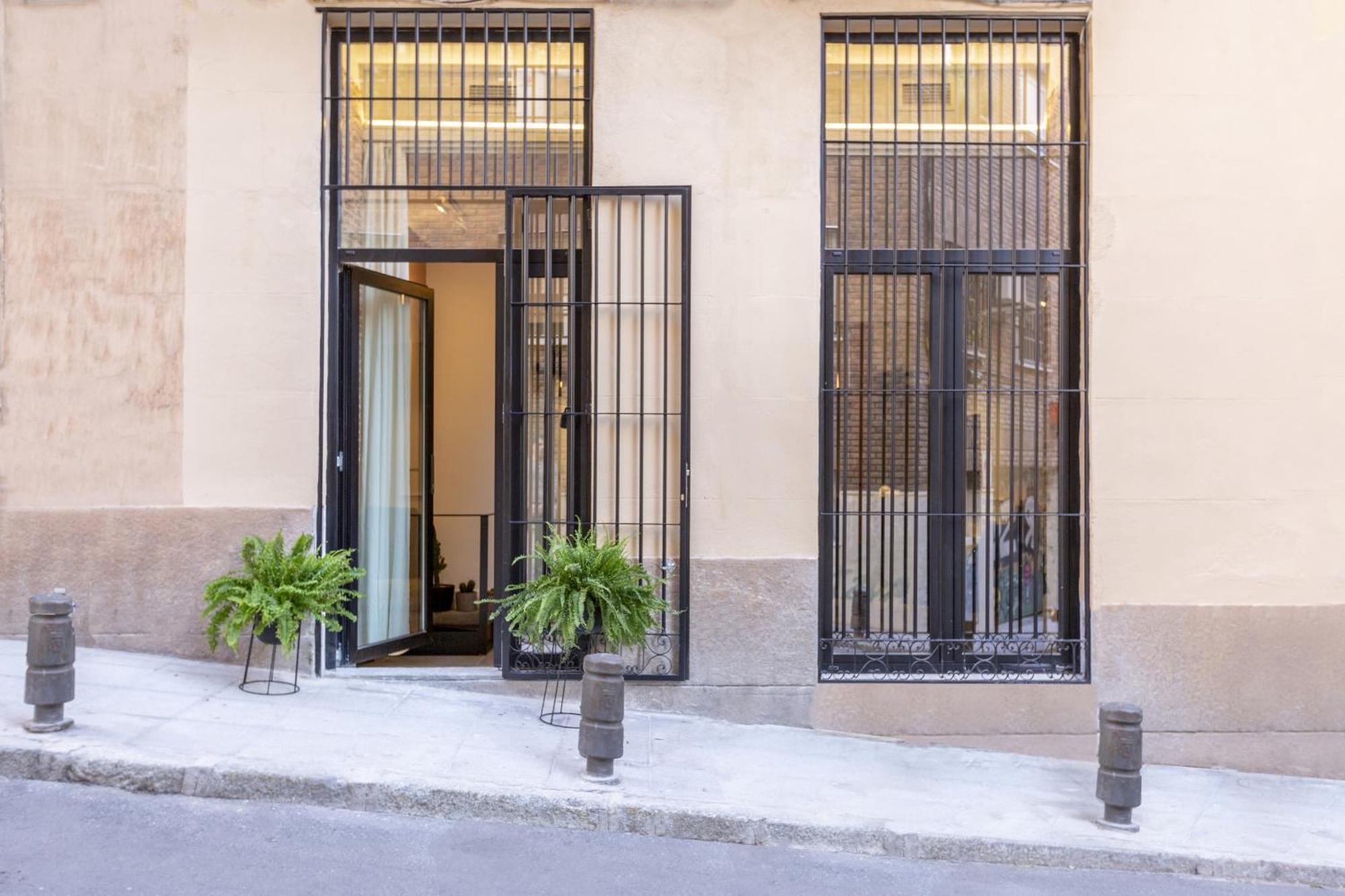 Apt Centrico Y Tranquilo De 2 Hab Madrid Exterior photo